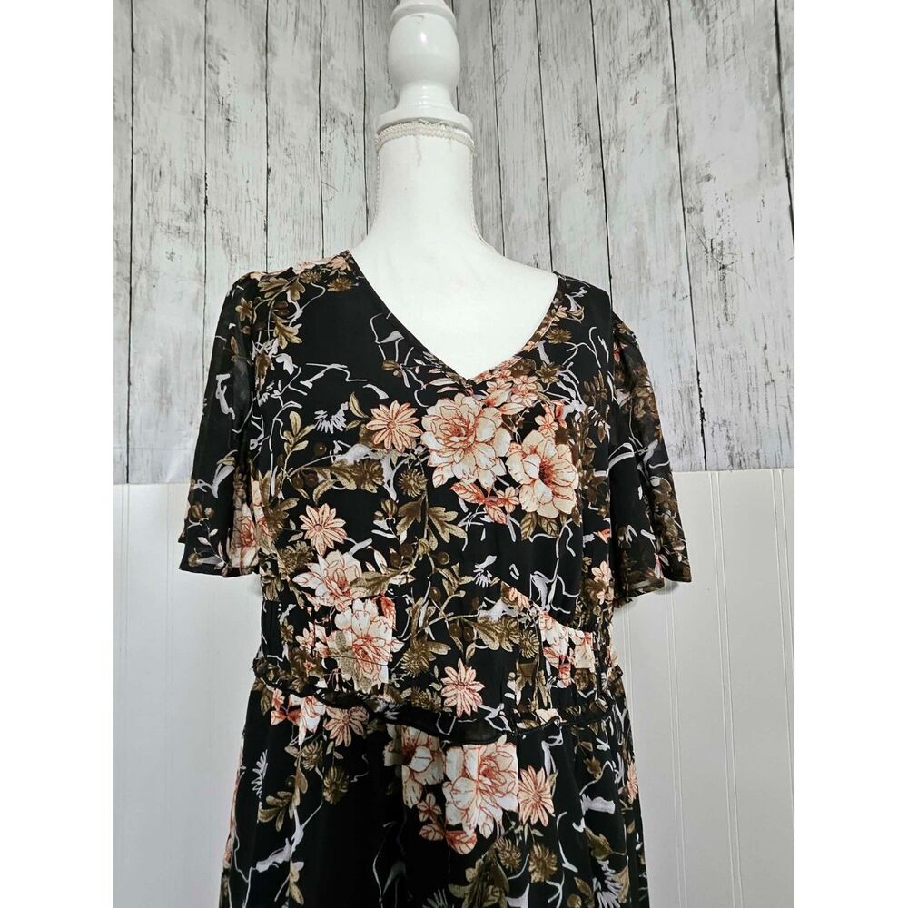 BloomChic NWT Size 14-16 Black Floral Maxi Dress V Neck Flutter Sleeve - Picture 5 of 6